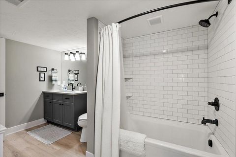 A home in SaugatuckTownship_Allegan