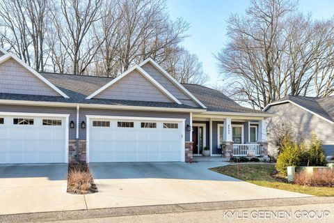 A home in SaugatuckTownship_Allegan