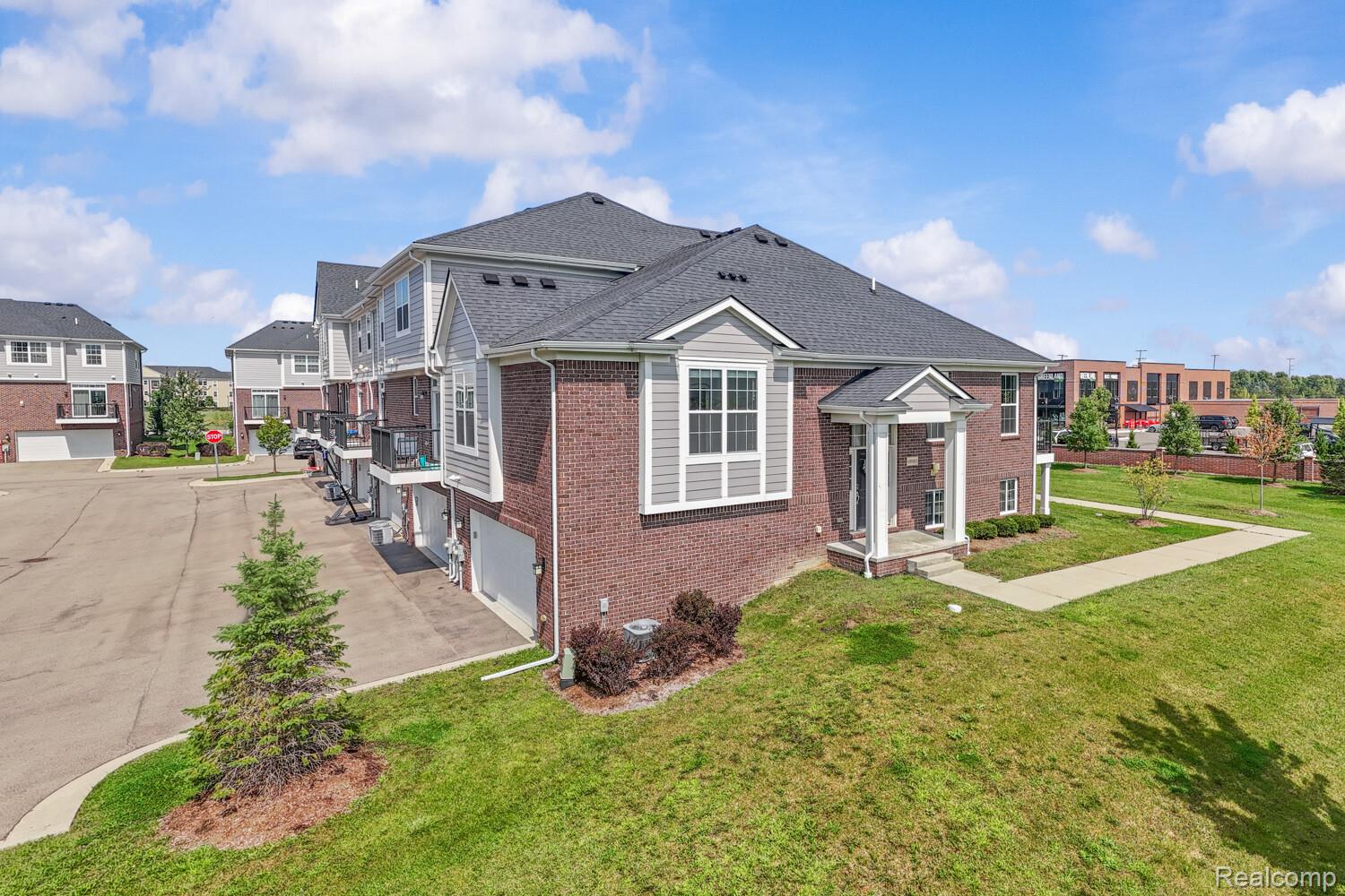 49503 Lantern Way 42