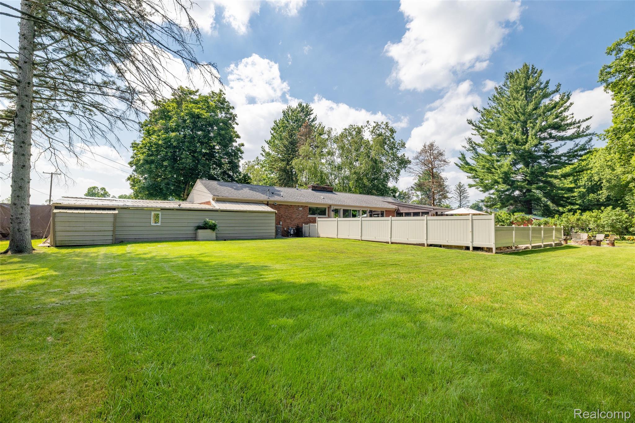 2151 Arlington Road