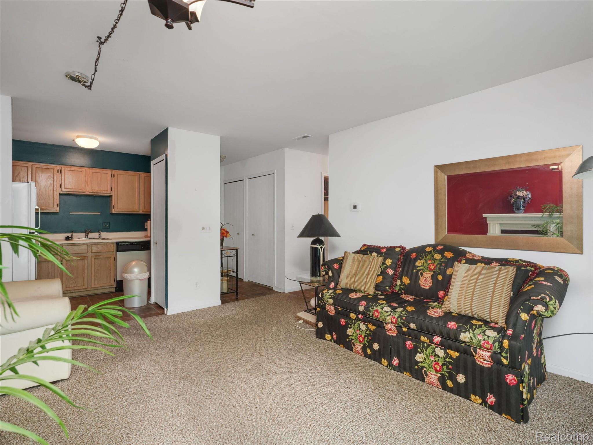 1127 S Lake Drive 206