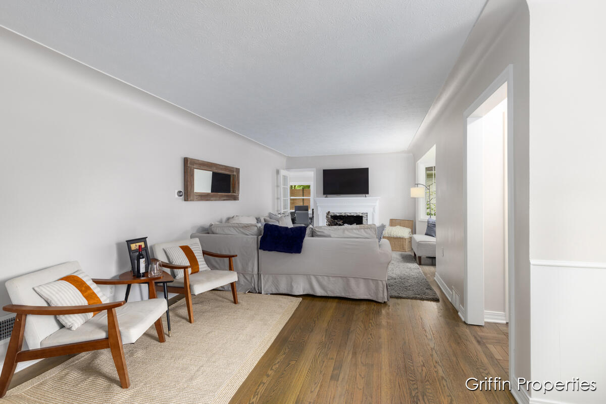 3020 Cascade Road SE