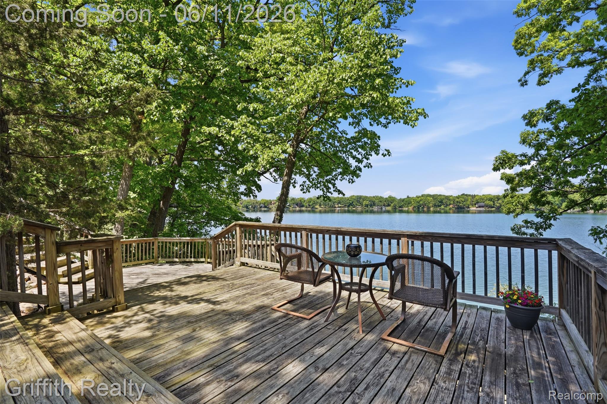 6262 Briggs Lake Drive