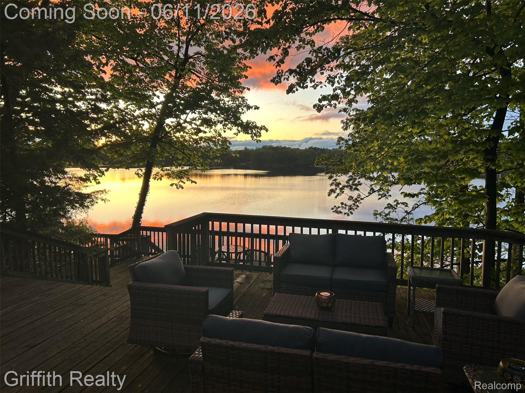 6262 Briggs Lake Drive