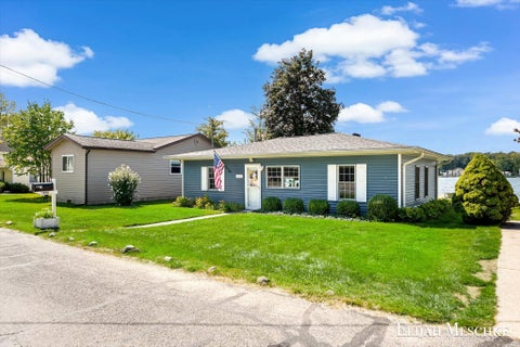 Tiny photo for 1970 Parker Drive, Yankee Springs Township, MI 49348 (MLS # 65026045878)