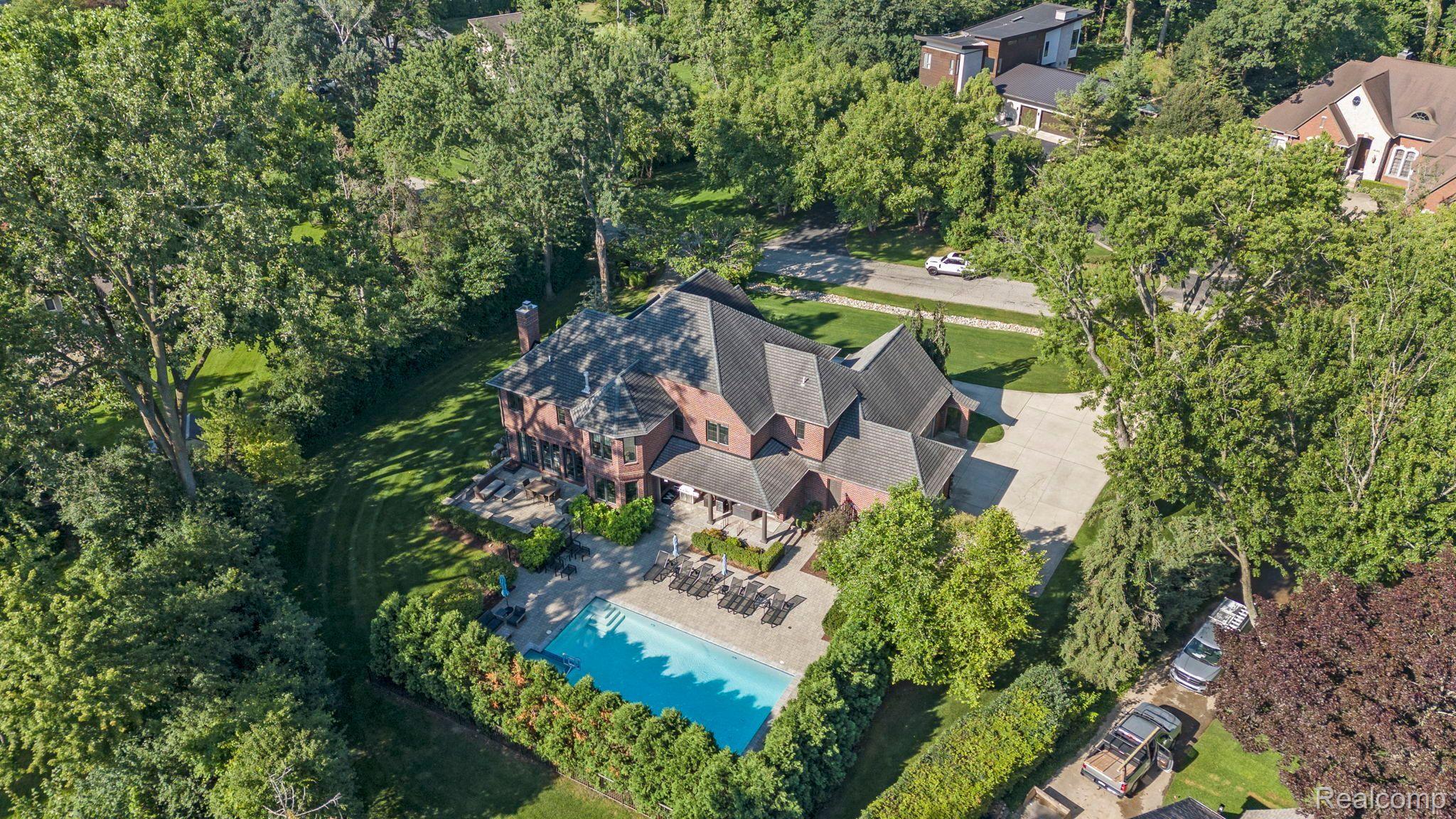 6155 WESTMOOR Road