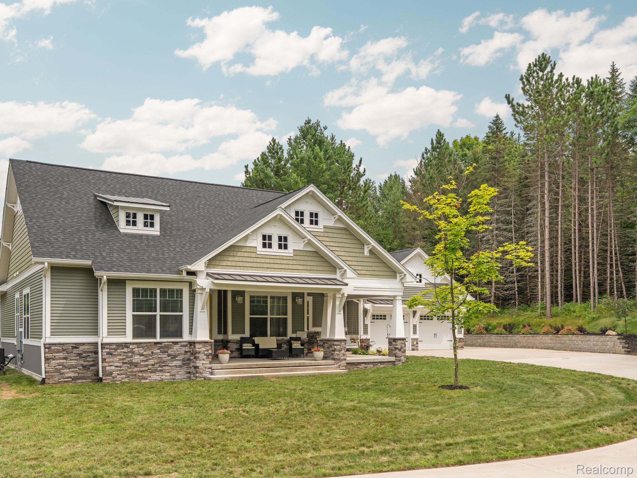 4082 County Road 612 NE