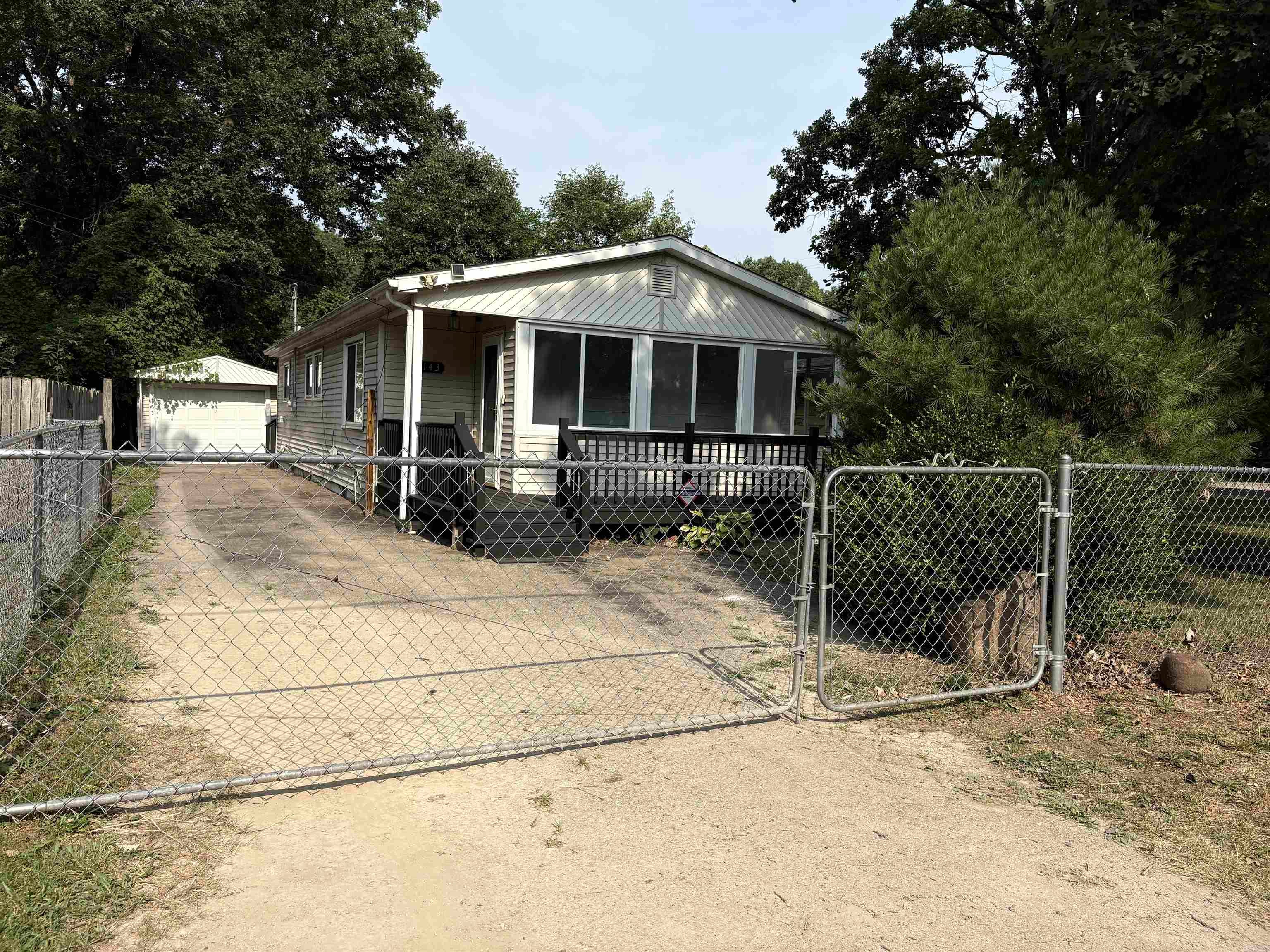 3143 Maywood Drive