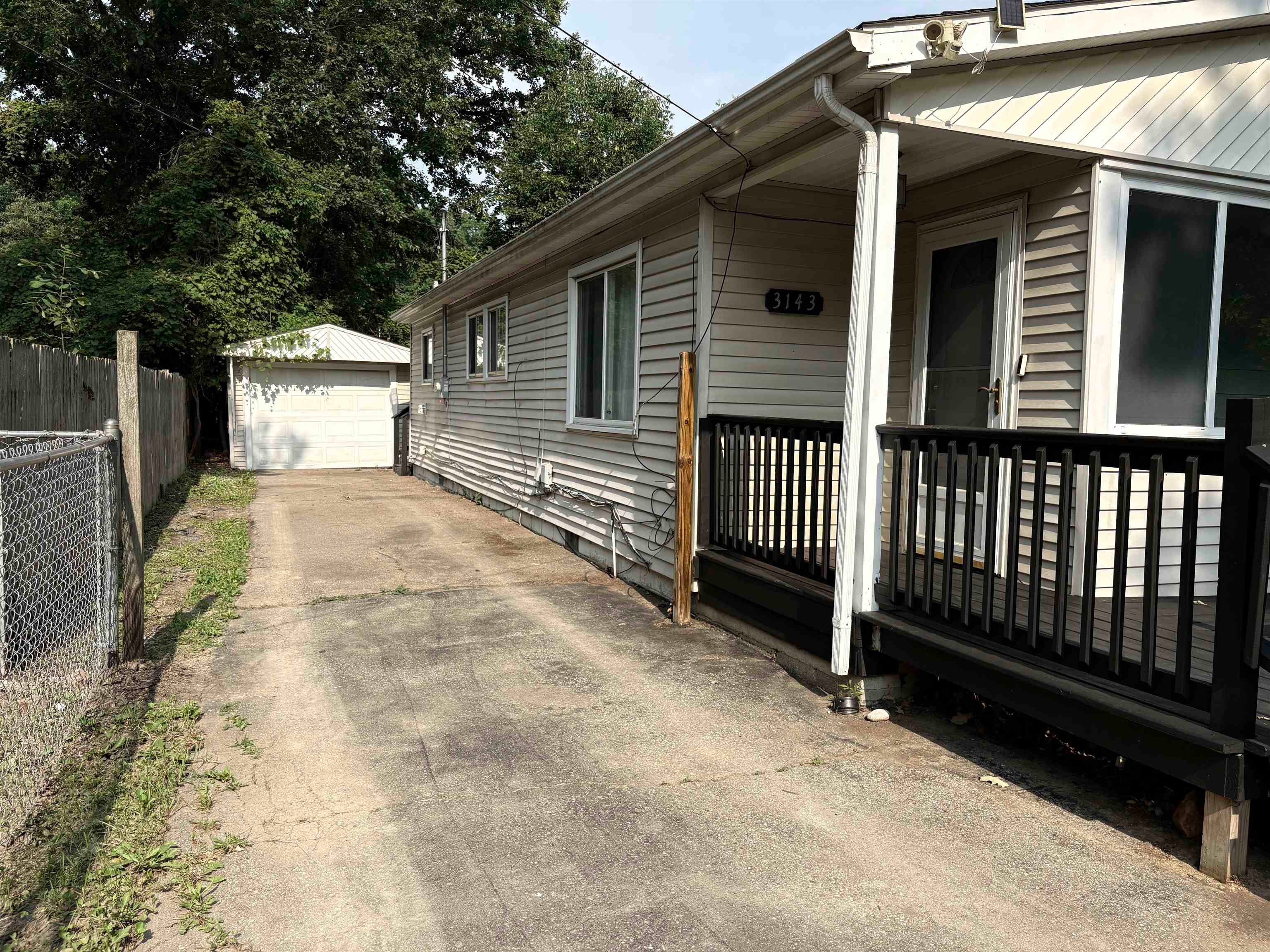 3143 Maywood Drive