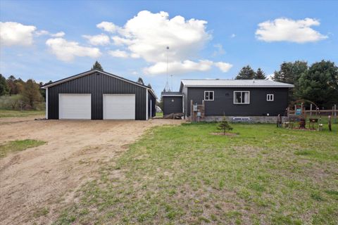 1366 Grow Road NW 007 Douglas Twp. 1070 Douglass Township Montcalm MI 48888