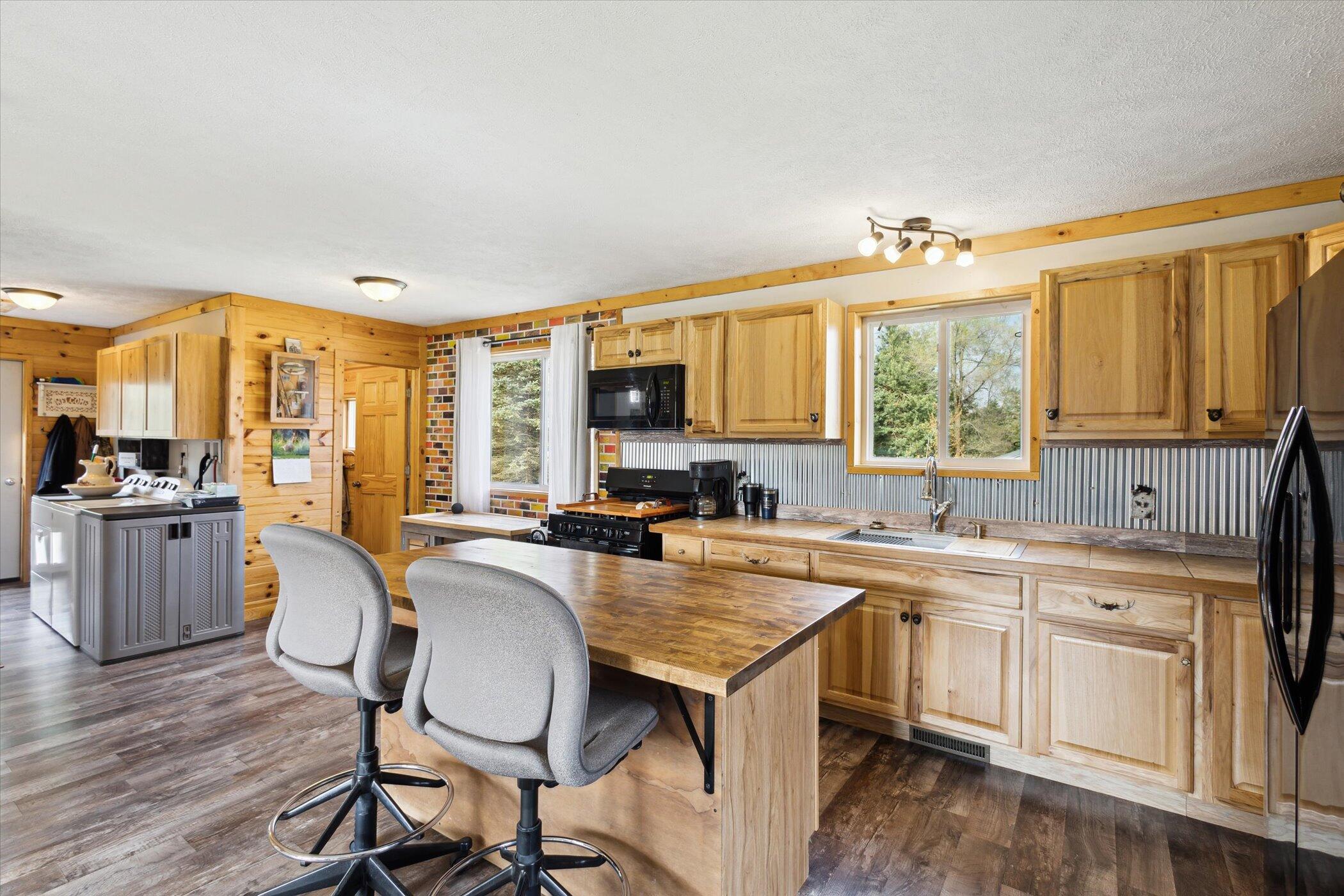1366 Grow Road NW 007 Douglas Twp. 1070