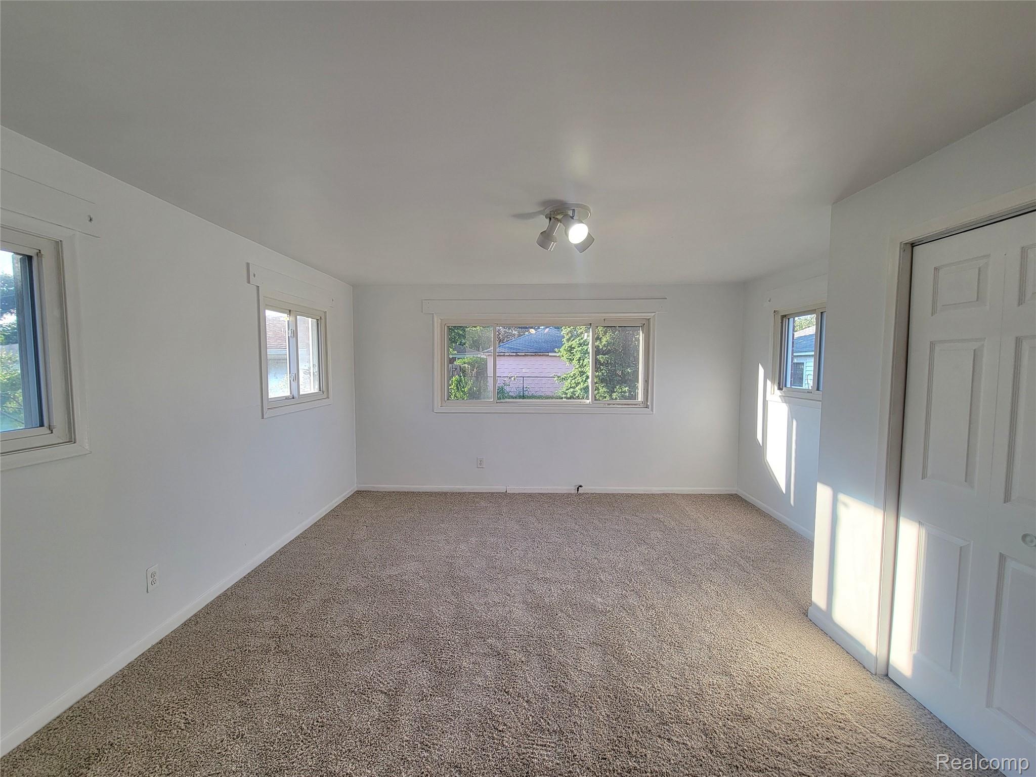 3039 Pearl Avenue