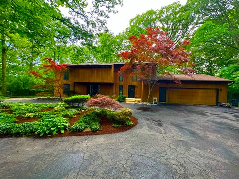 28485 S Harwich Court Farmington Hills City MI 48334