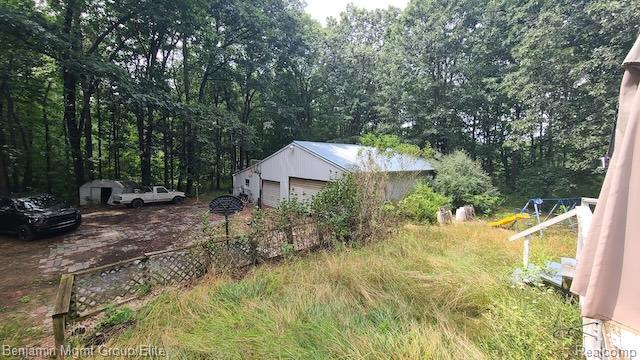 589 W Dexter Trail