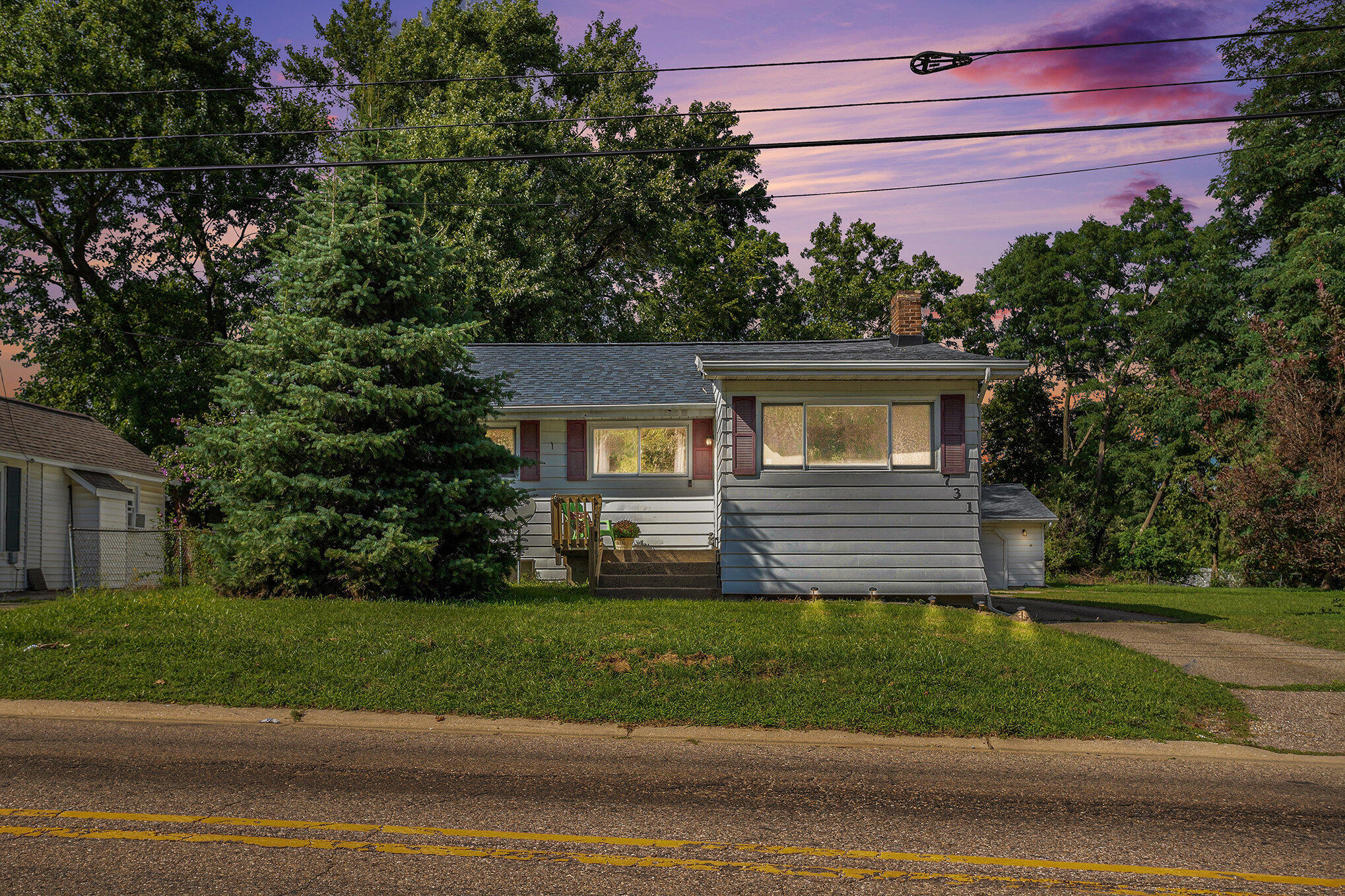 731 E Roosevelt Avenue