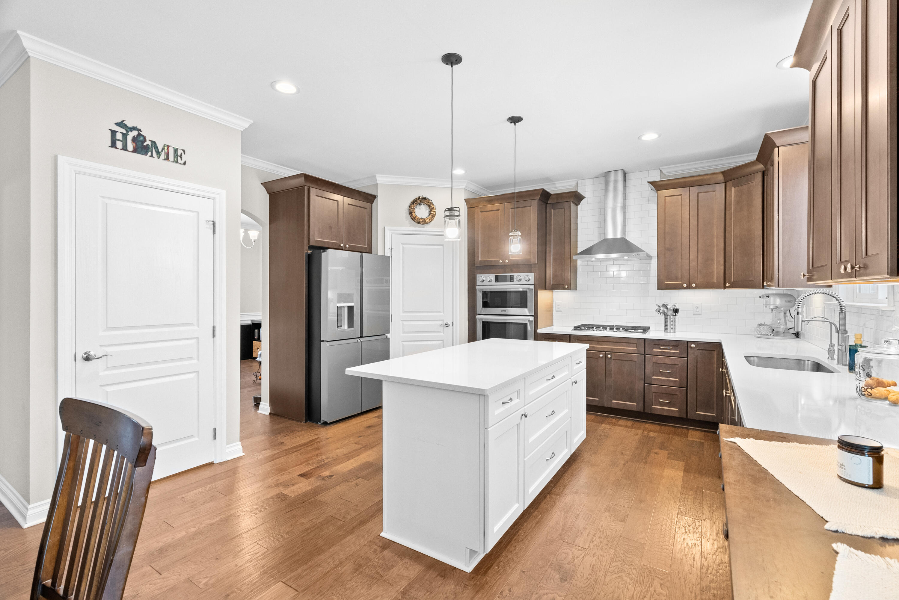 2333 Torrey Pine Court