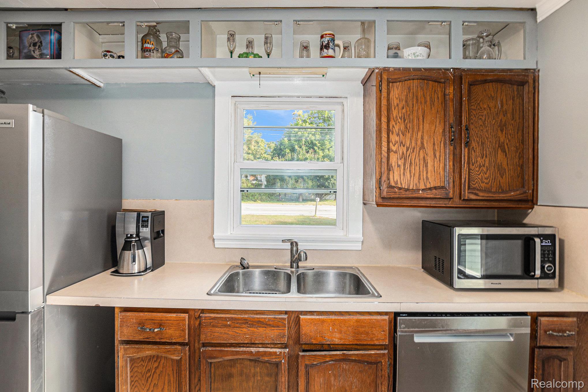 1340 E Grand River Road