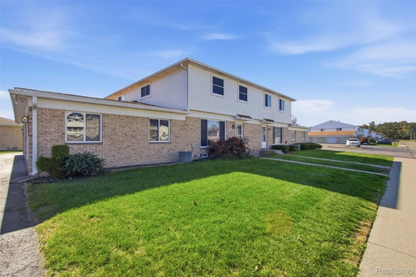 37439 COLONIAL DR, WESTLAND, MI 48185 - Image c337a290c109435175e15848f99943df/3473159558