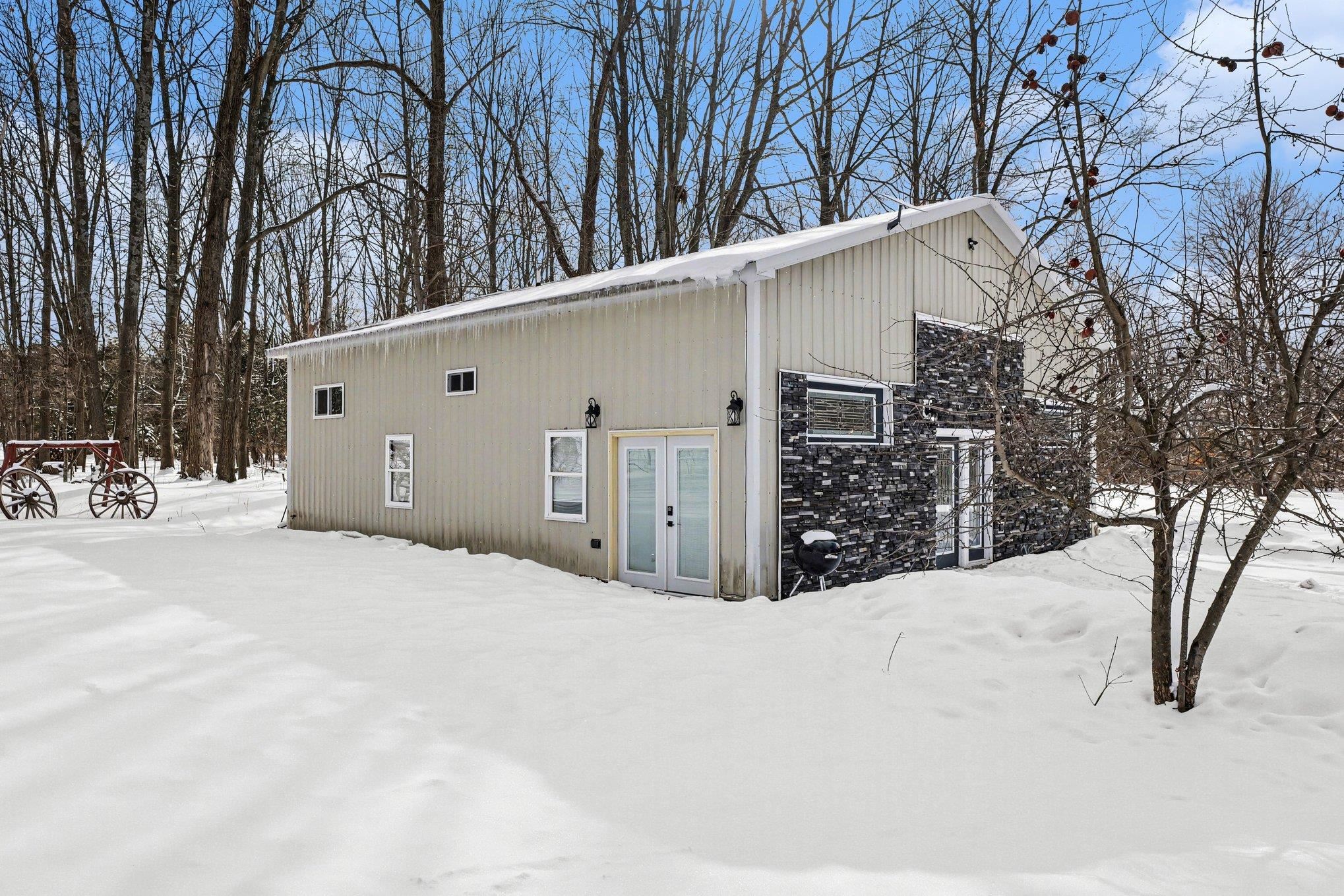 8923 SE Torch Lake Drive