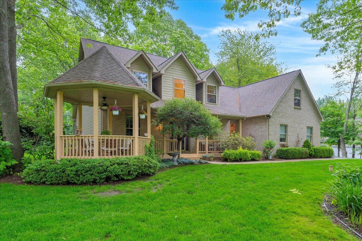 2082 Blackberry Lane