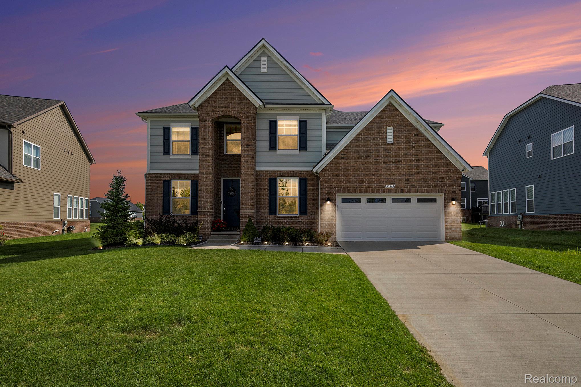 53213 Bay Laurel Lane