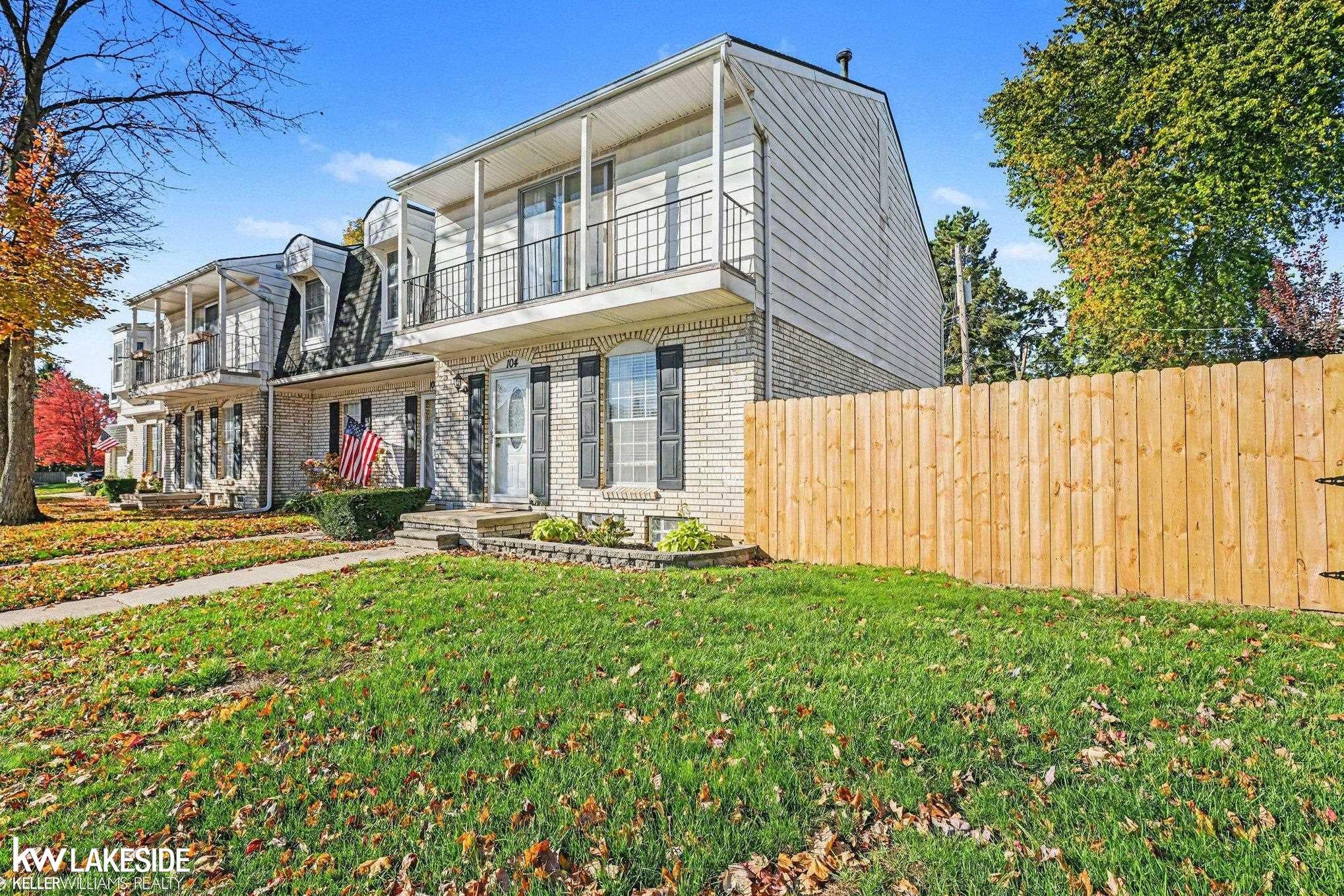 104 Stratford Lane