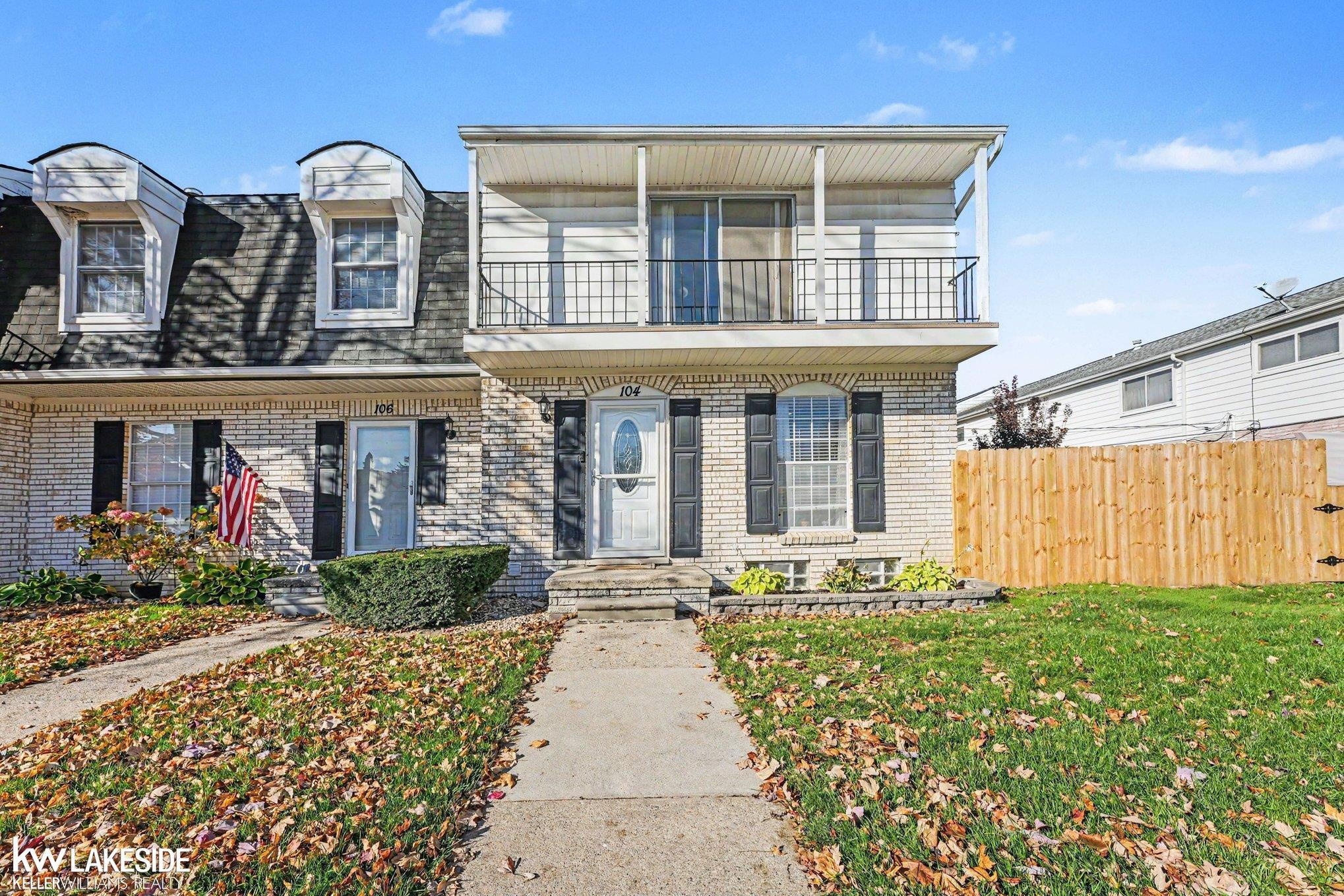 104 Stratford Lane