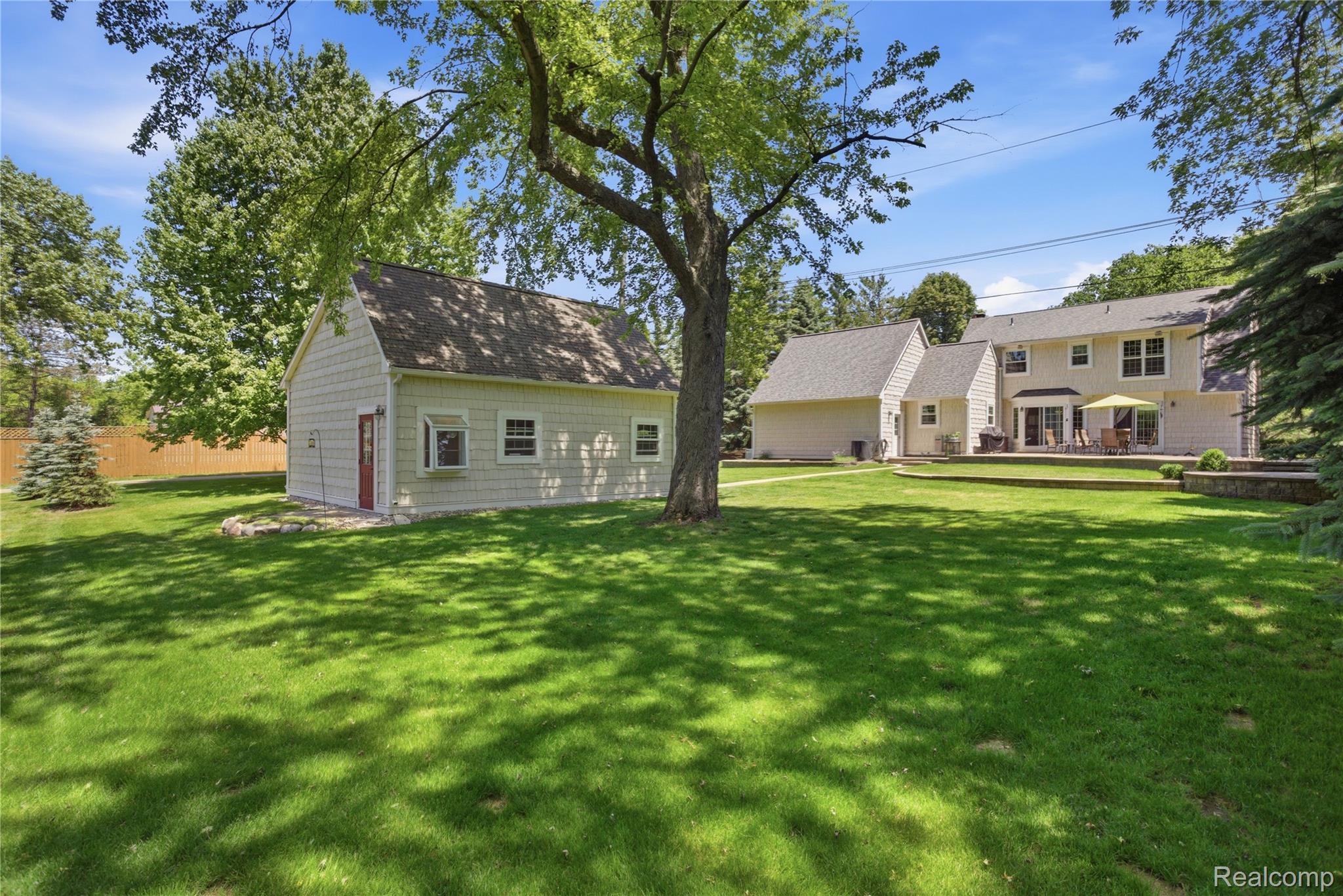 830 Hemingway Road