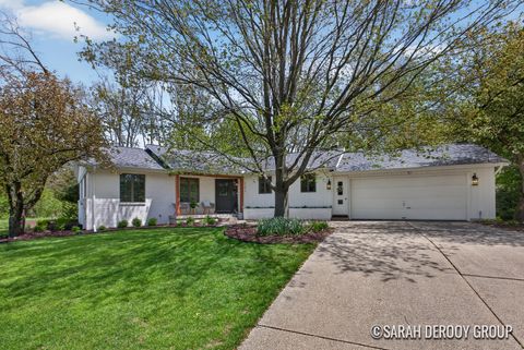 2606 Indian Ridge Drive NE Grand Rapids Charter Township MI 49505