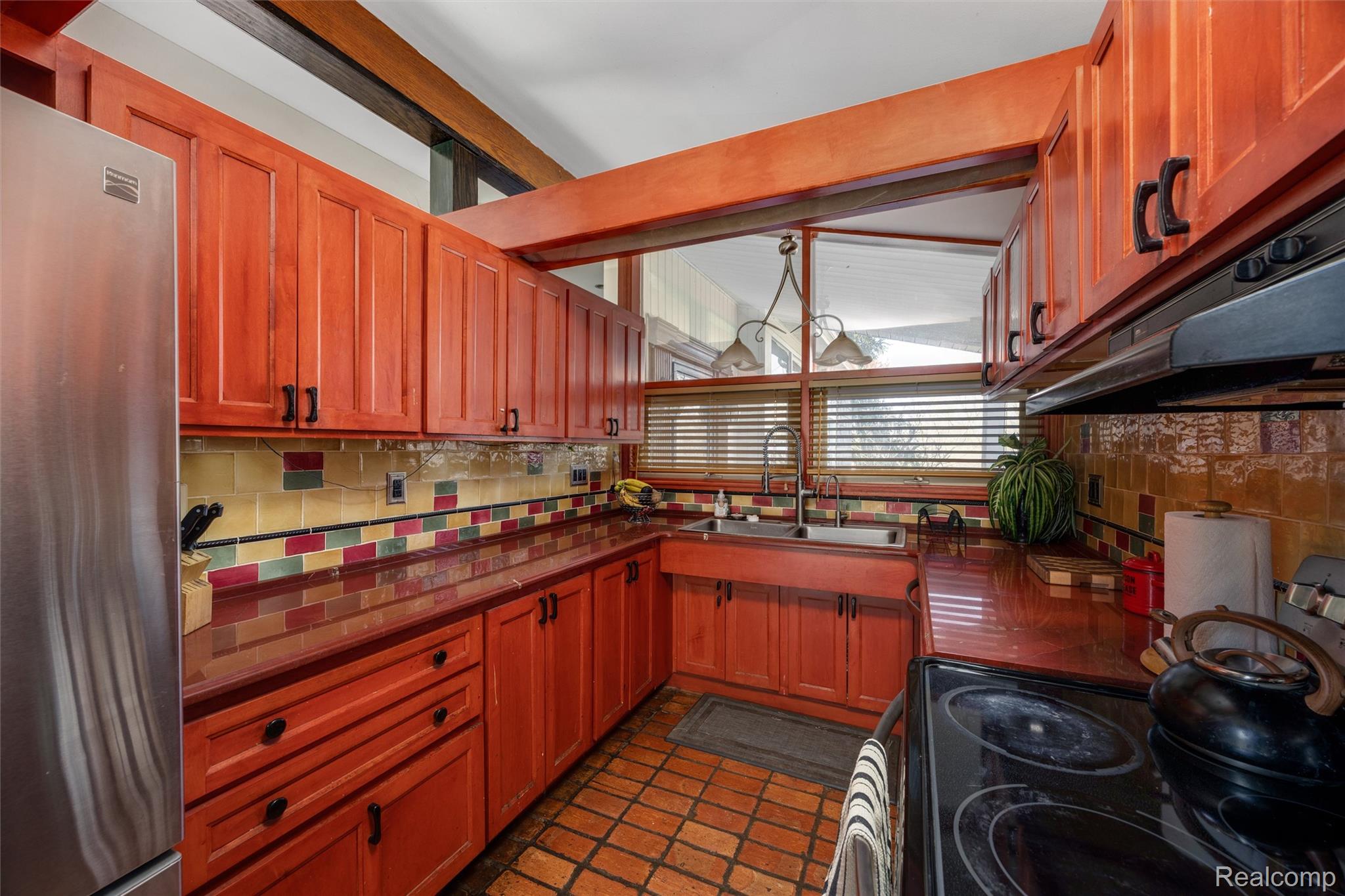32998 Biddestone Lane