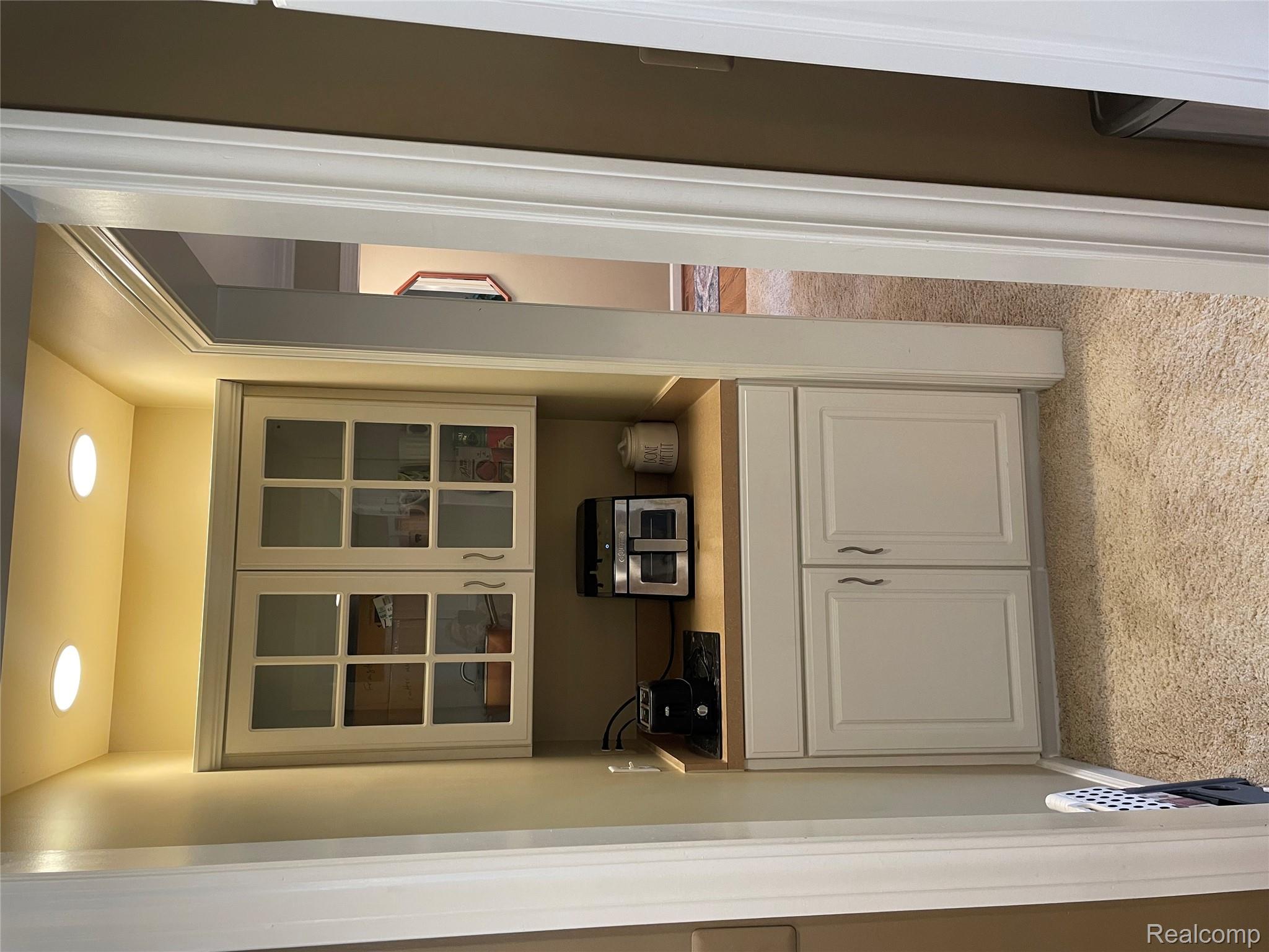 Ortonville Village, Michigan 48462, United States, 4 Bedrooms Bedrooms, ,3 BathroomsBathrooms,Residential,Active,184805