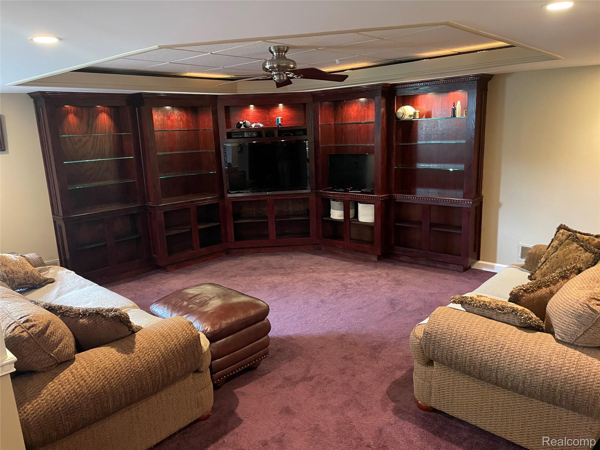 Ortonville Village, Michigan 48462, United States, 4 Bedrooms Bedrooms, ,3 BathroomsBathrooms,Residential,Active,184805