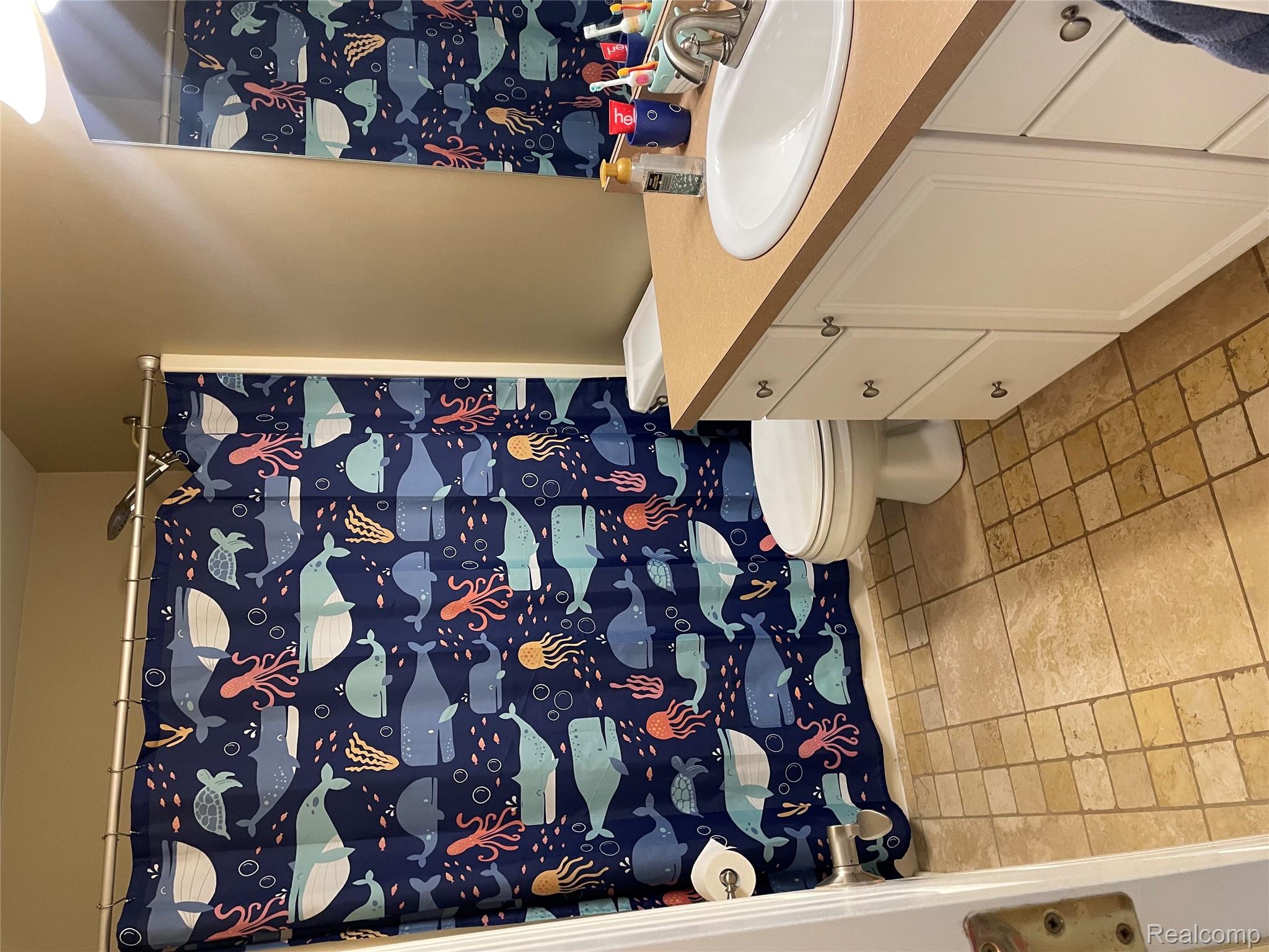 Ortonville Village, Michigan 48462, United States, 4 Bedrooms Bedrooms, ,3 BathroomsBathrooms,Residential,Active,184805