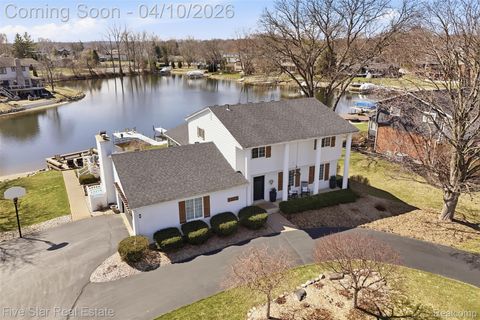 3517 Trentwood Dr Trentwood Drive Commerce Charter Township MI 49201
