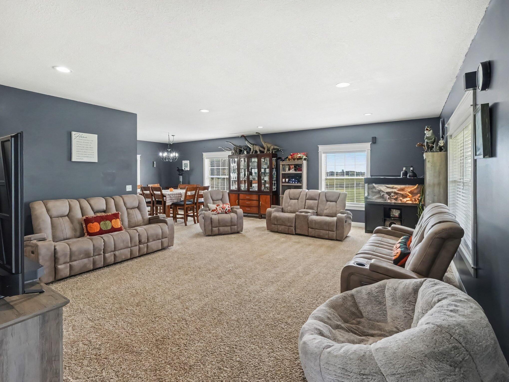 5443 Combs Road