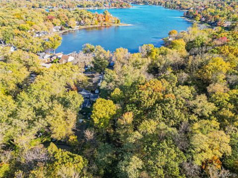 0 Listeria Commerce Charter Township MI 48382