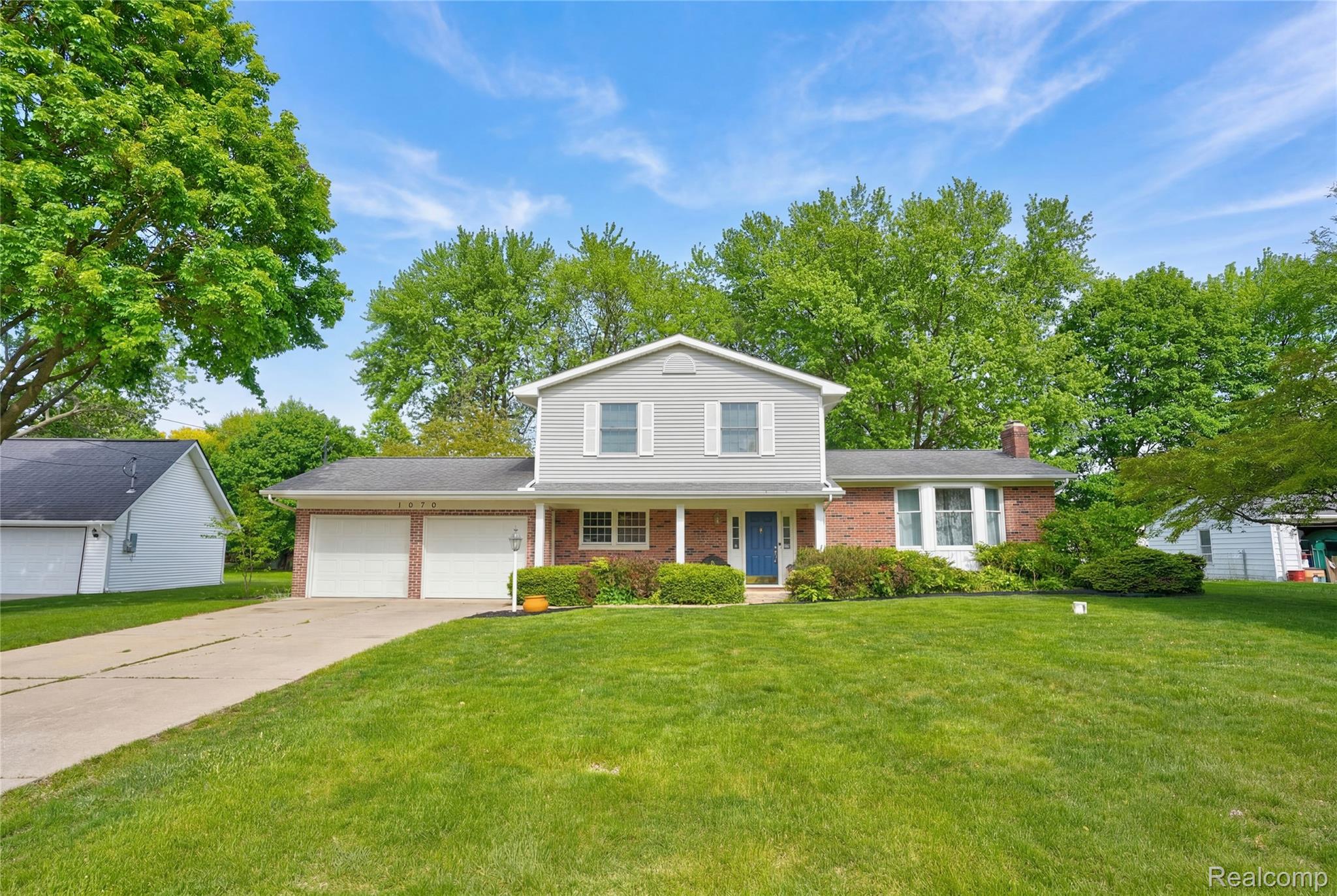 1070 Woodview Drive