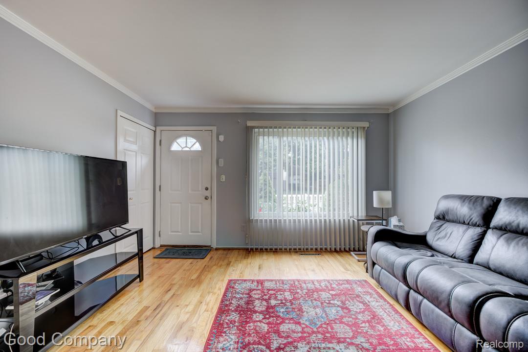 351 W Baker Avenue