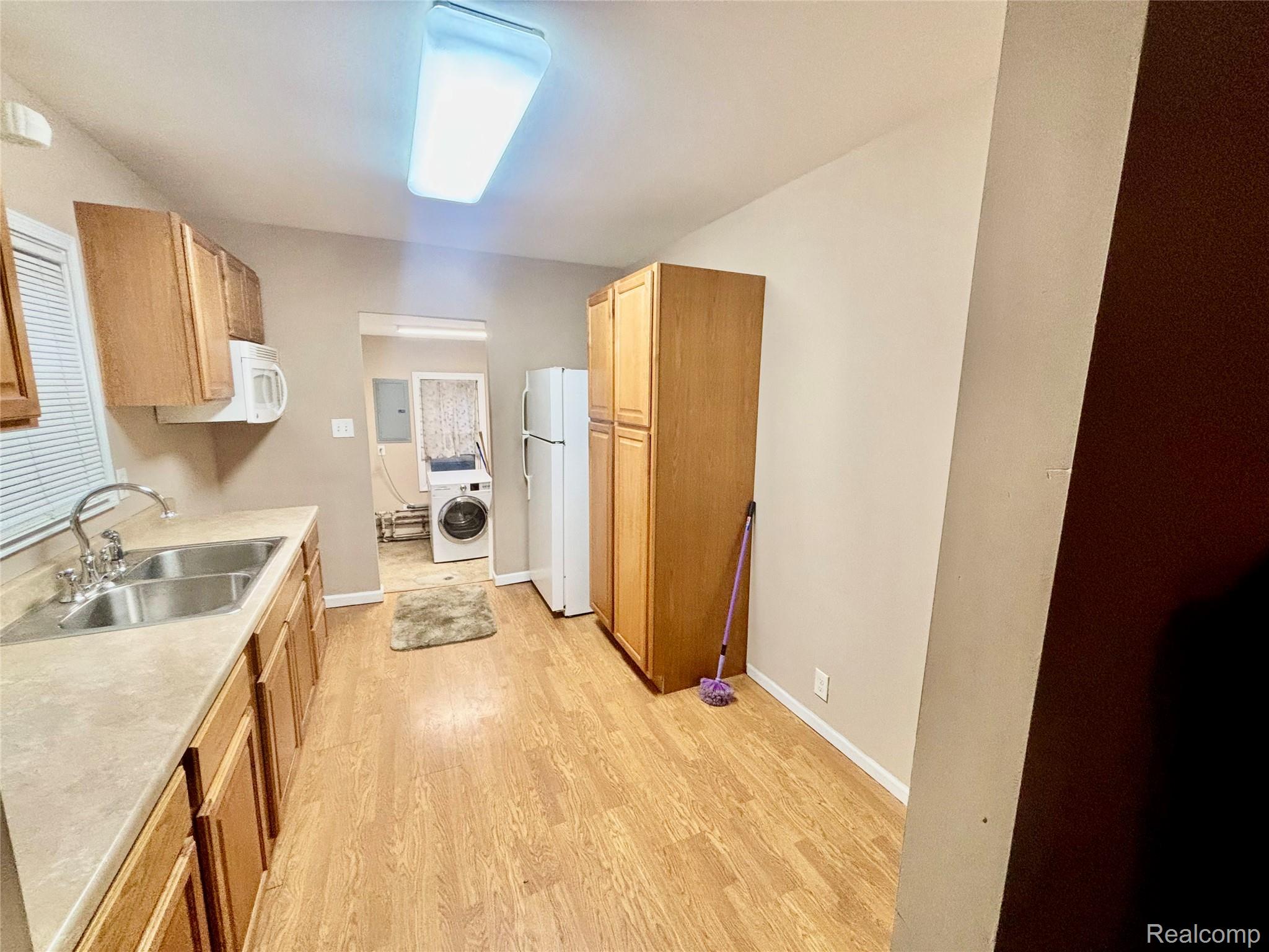 11216 Cape Cod Street