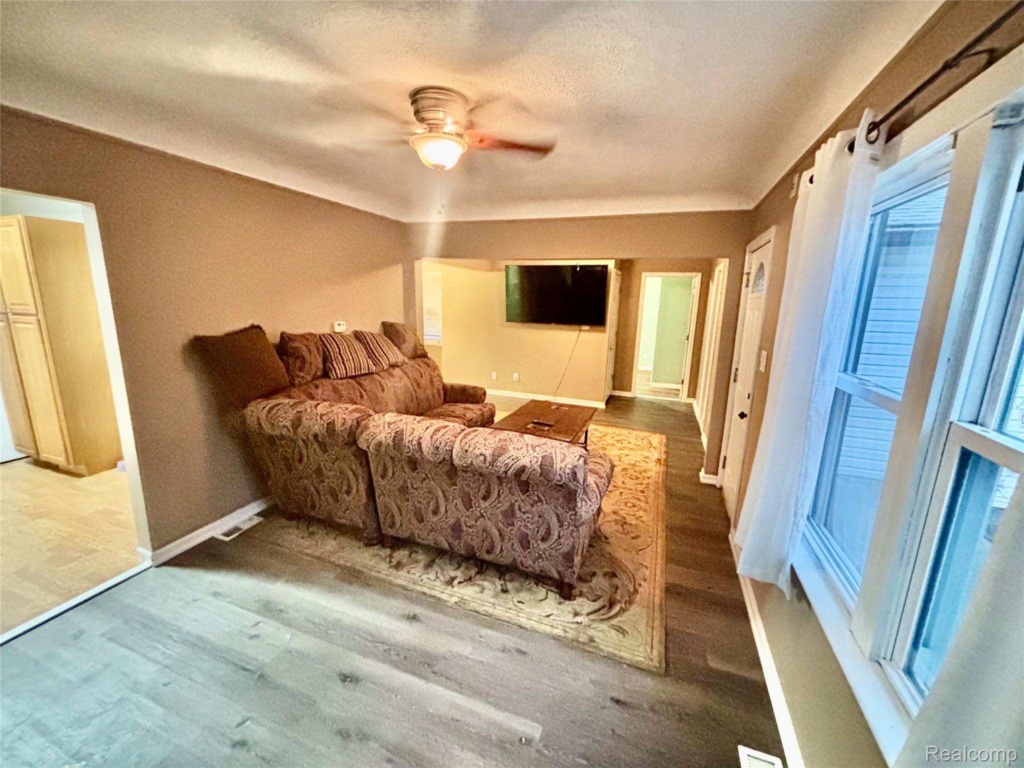 11216 Cape Cod Street