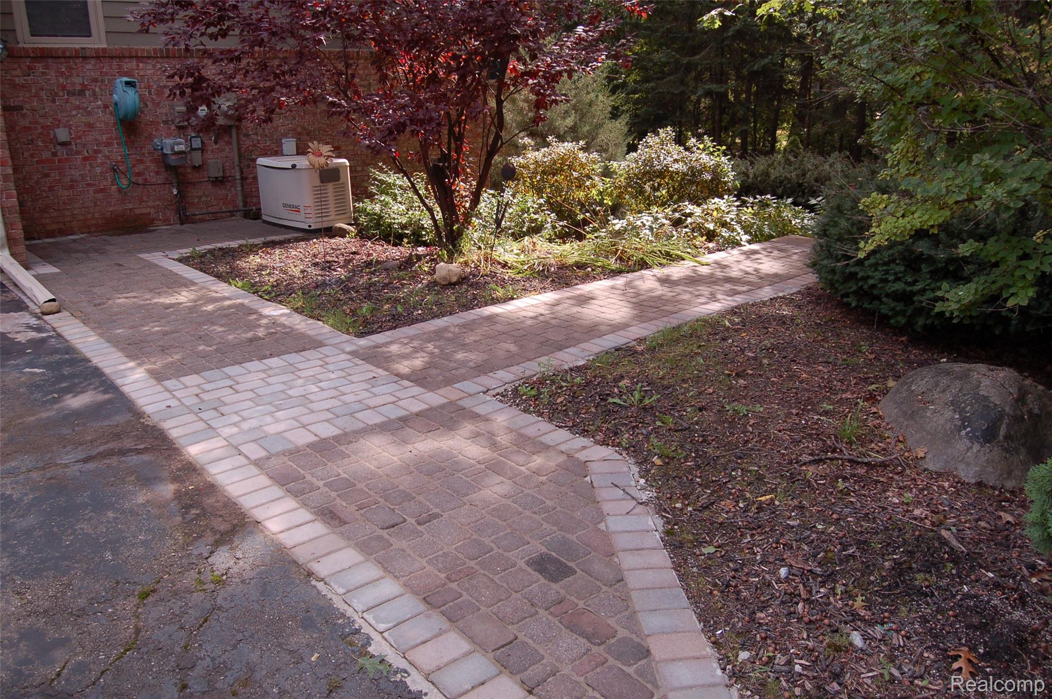 9843 Creekwood Trail