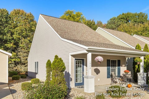 Tiny photo for 1023 Moreland Street, Grand Haven City, MI 49417 (MLS # 65026055731)