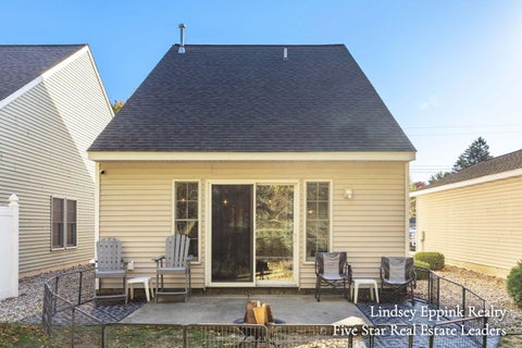 Tiny photo for 1023 Moreland Street, Grand Haven City, MI 49417 (MLS # 65026055731)