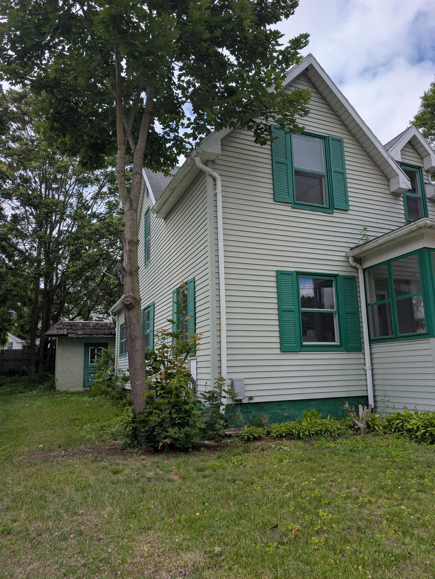1608 Second Street