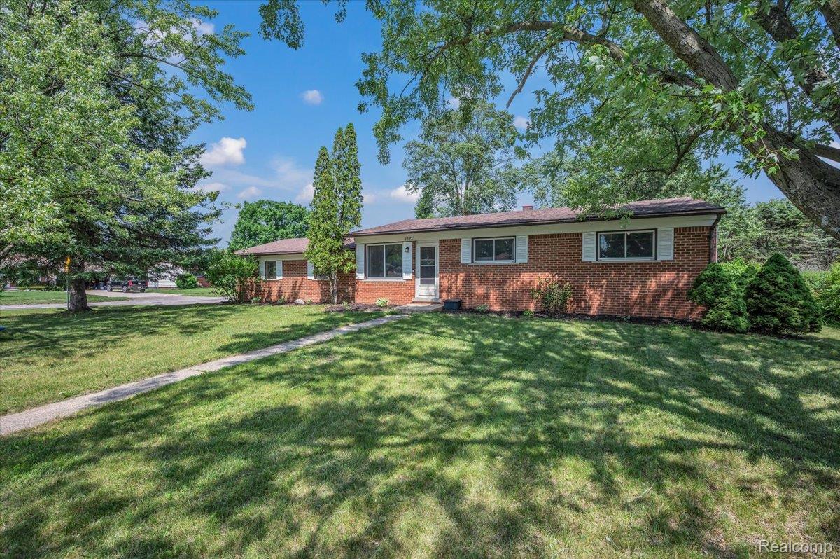 1323 Foreland Drive