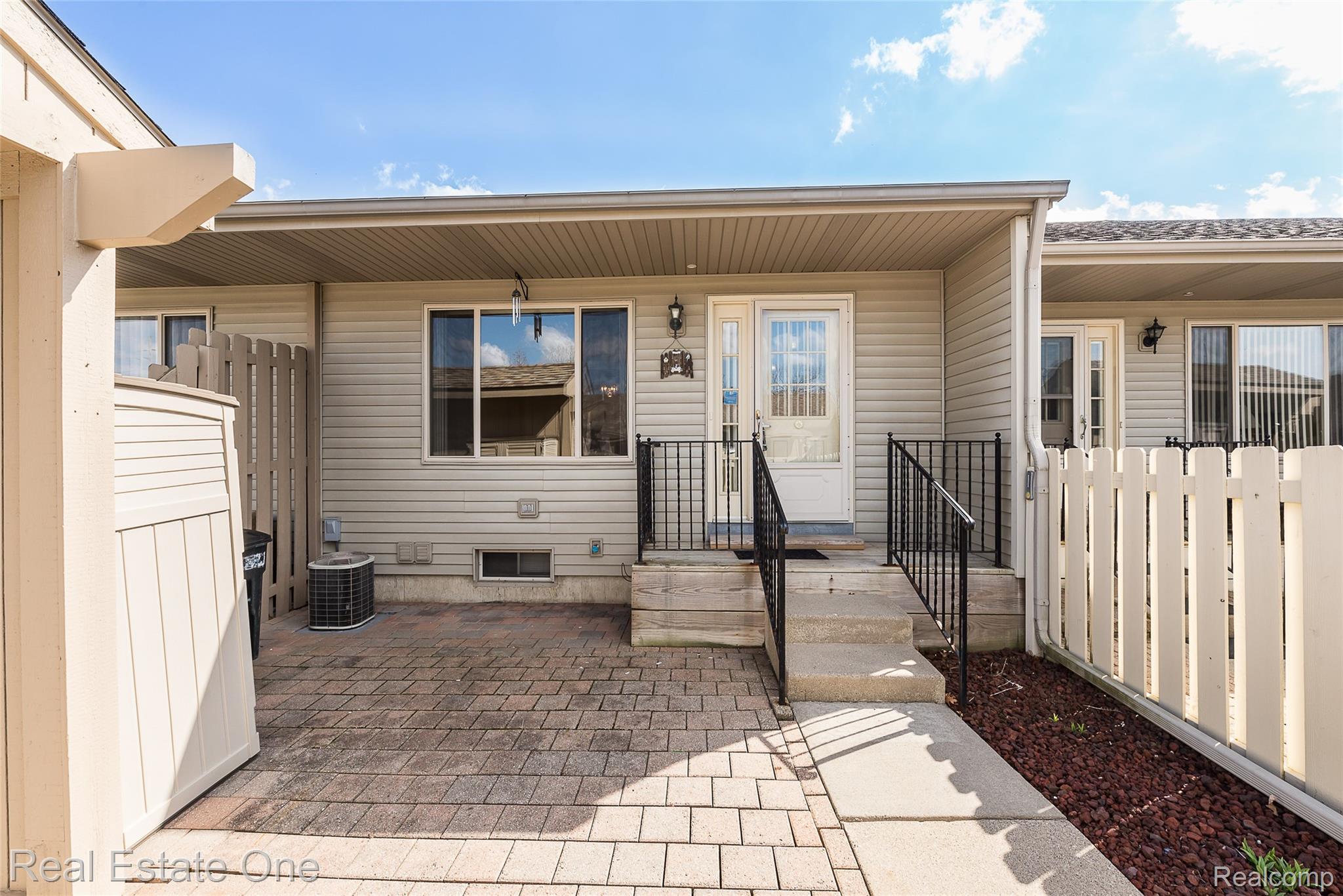 62181 ARLINGTON CIRCLE 4