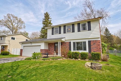 Photo of 2281 Crane Road, Fenton City, MI 48430 (MLS # 5050206194)