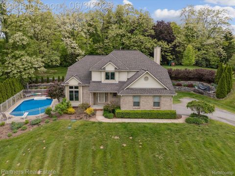 7973 Hillside Lakes Drive Hamburg Township MI 48116