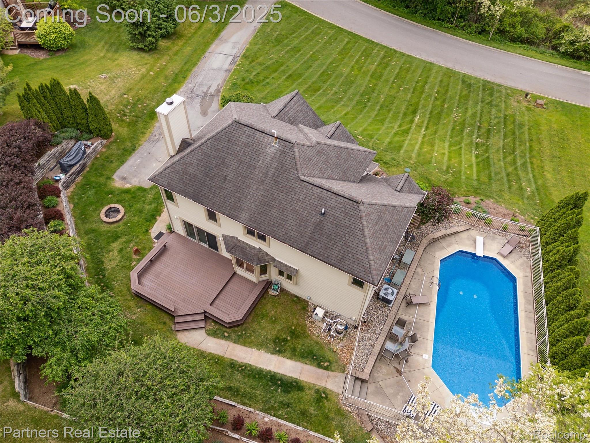 7973 Hillside Lakes Drive