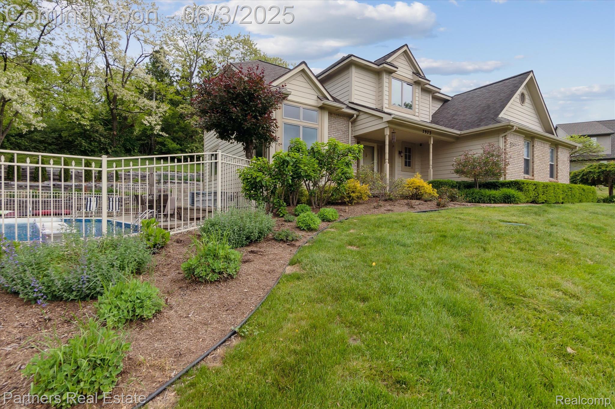 7973 Hillside Lakes Drive